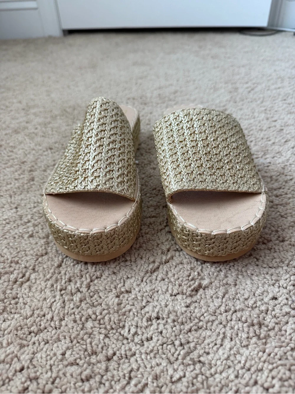 BEACH by Matisse Raffia Del Mar Platform Slide Sandals Beige/Gold NWOT Size 6